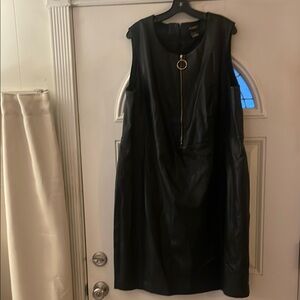 Black Sleeveless Dress with Zipper Detail